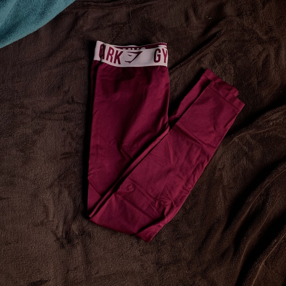 Red GymShark fit leggings